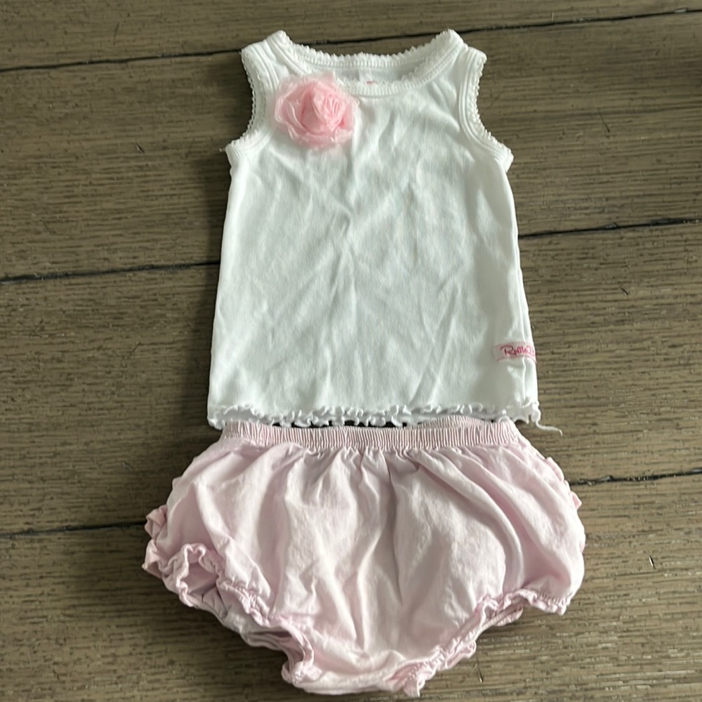 Rufflebutts 2 piece Outfit